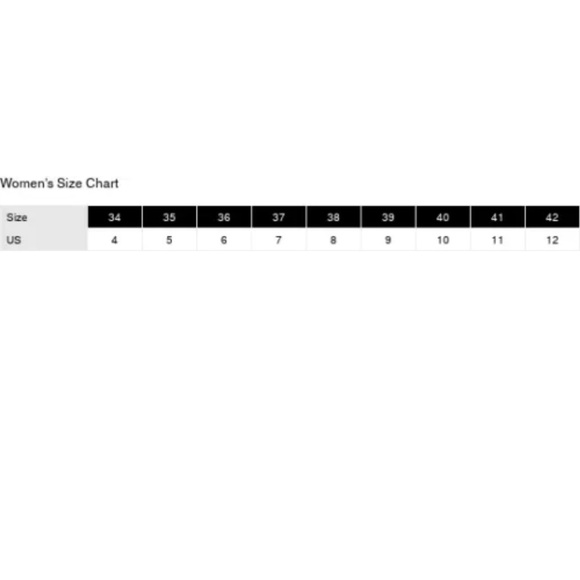 Style Code
GWF00117-F003773-11325
Model
Golden Goose Ball Star - Picture 5 of 5